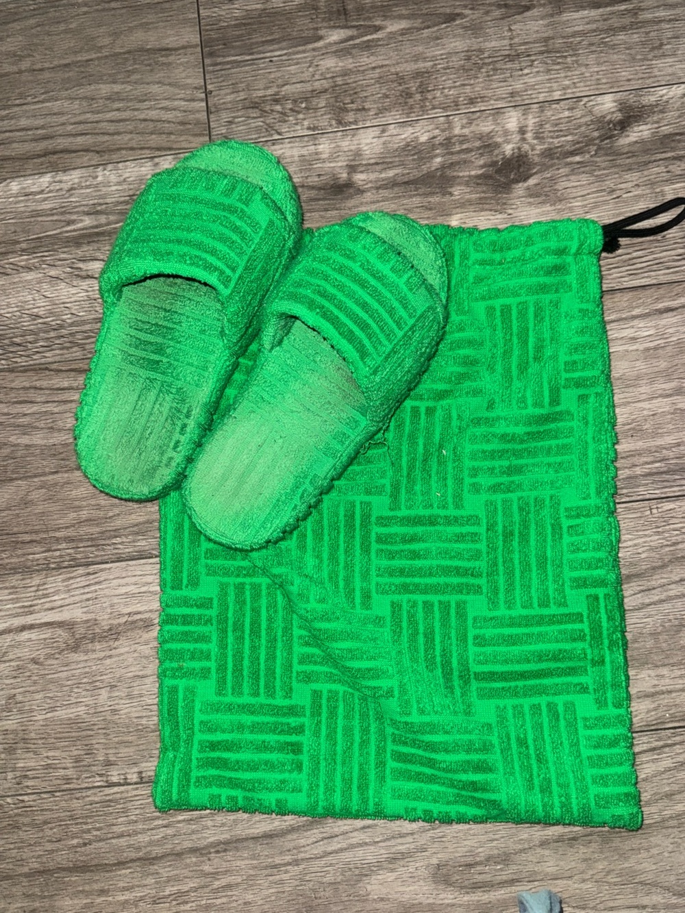 Bottega Venetta Green Terry slides with Matching Pouch